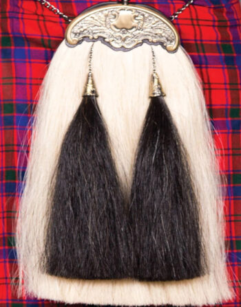 Black and White Horse Hair Sporran With Gold Cantle